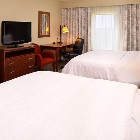 Hampton Inn By Hilton Litchfield Экстерьер фото
