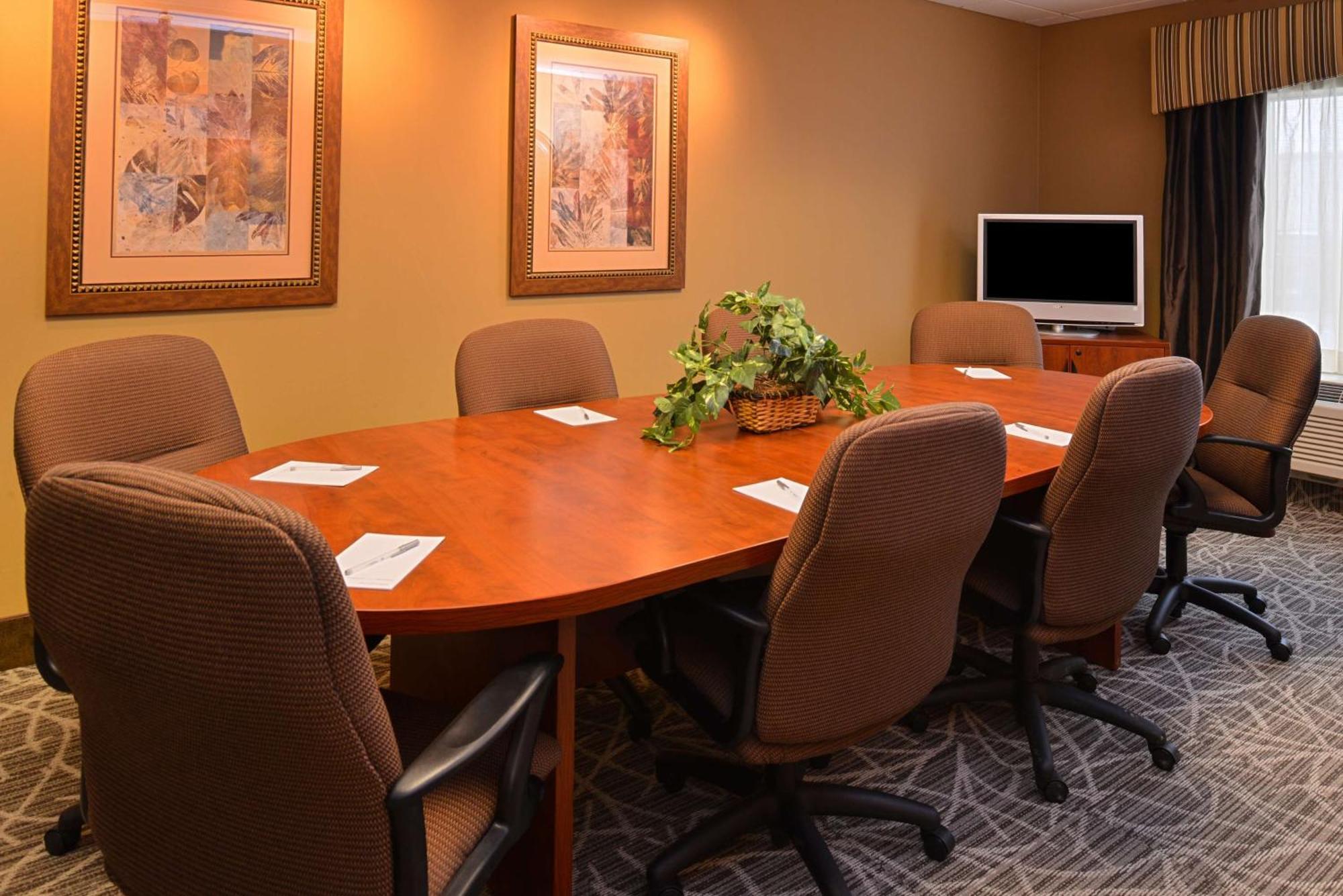 Hampton Inn By Hilton Litchfield Экстерьер фото