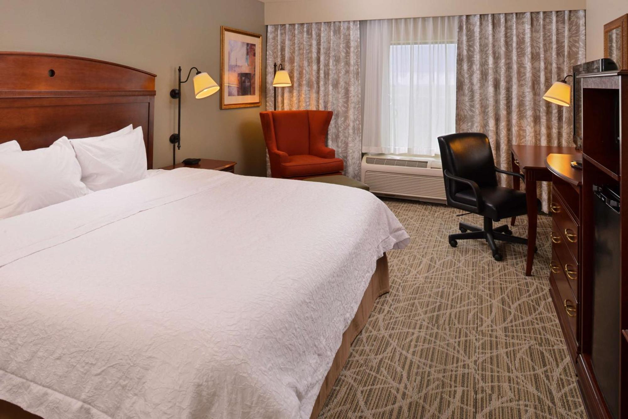 Hampton Inn By Hilton Litchfield Экстерьер фото