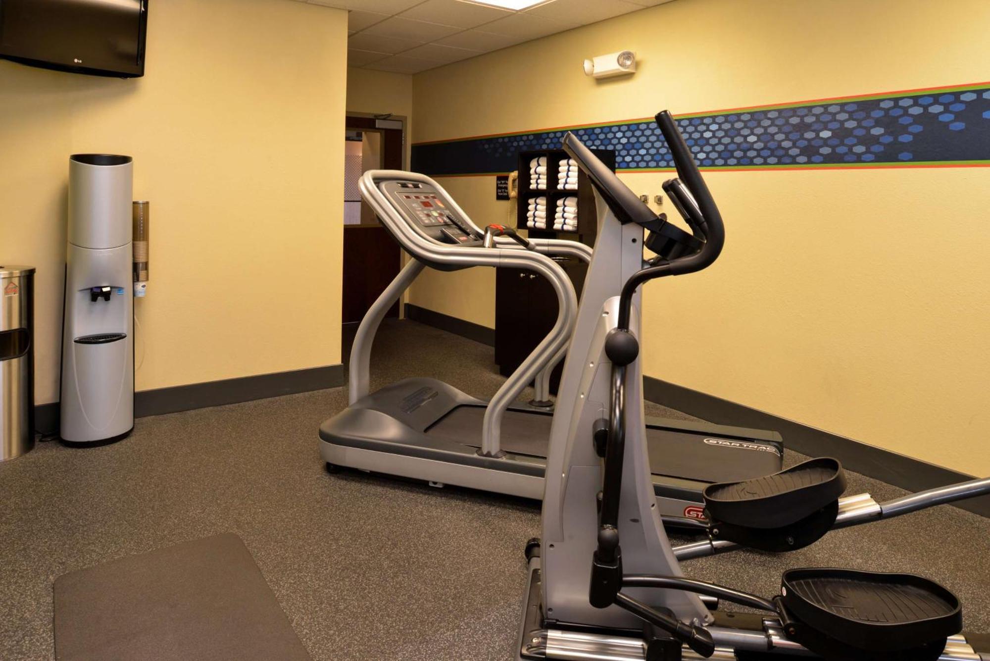 Hampton Inn By Hilton Litchfield Экстерьер фото